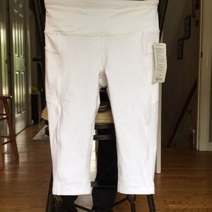 NEW LULULEMON LEGGINGS